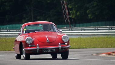 Porsche 356 rouge 3/4 avant droit