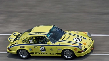 Porsche 911 Carrera 2.7 RS jaune 3/4 avant droit filé