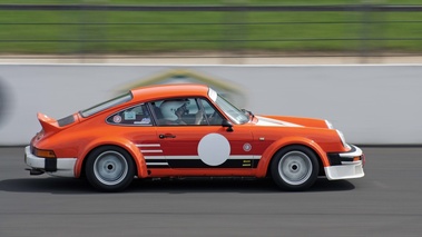 Porsche 911 Carrera orange filé