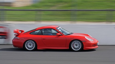 Porsche 996 GT3 rouge filé