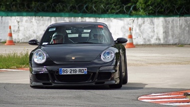 Porsche 997 GT3 noir face avant