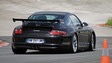 Porsche 997 GT3 RS noir/gris 3/4 arrière droit