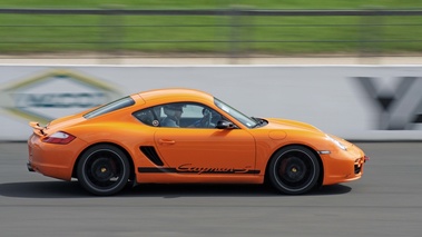 Porsche Cayman S orange filé