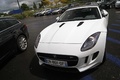 Jaguar F-Type V6S blanc face avant penché