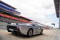 Jaguar XJ220 gris 3/4 arrière droit penché