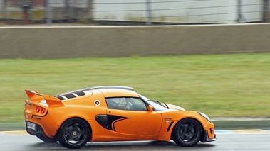 Lotus Exige S2 Cup 260 orange 3/4 arrière droit filé