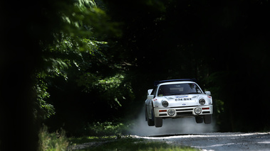 Ford RS200 blanc 3/4 avant droit