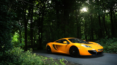 McLaren MP4-12C GT Sprint orange 3/4 avant droit