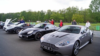 GT Prestige 2012 - Montlhéry - Aston Martin V12 Vantage anthraicte 3/4 avant gauche