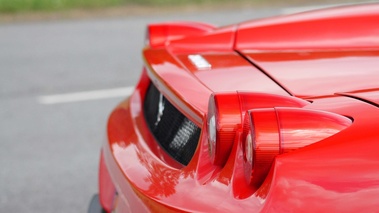 GT Prestige 2012 - Montlhéry - Ferrari Enzo rouge feux arrière