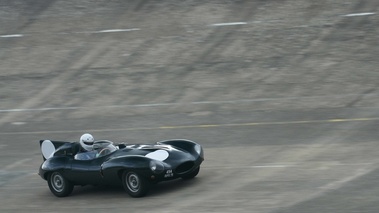 GT Prestige 2012 - Montlhéry - Jaguar Type D vert 3/4 avant droit filé