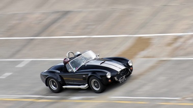 GT Prestige 2012 - Montlhéry - Shelby Cobra 427 noir 3/4 avant droit filé