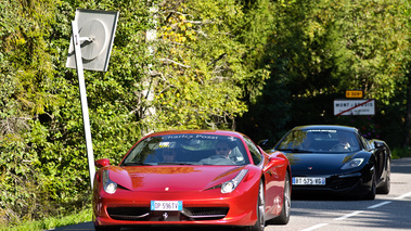 GT Rally 2011 - Ferrari 458 Italia rouge & McLaren MP4-12C noir