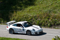 GT Rally 2011 - Porsche 997 GT3 RS 4.0 blanc 3/4 avant droit vue de haut