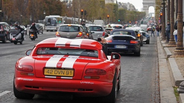 NFS Most Wanted 2012 - Dodge Viper RT-10 rouge face arrière