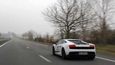 Lamborghini Gallardo LP570-4 Superleggera blanc 3/4 arrière gauche travelling