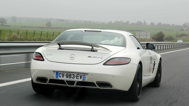 Mercedes SLS AMG 3/4 arrière droit travelling