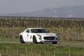 Mercedes SLS AMG blanc 3/4 avant droit filé