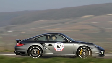 Porsche 997 Turbo anthracite filé