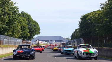 Rendez-Vous Ferrari à Montlhéry 2011 - parade 4