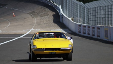 Rendez-Vous Ferrari 2012 - Ferrari 365 GTB/4 Daytona jaune face avant