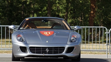 Rendez-Vous Ferrari 2012 - Ferrari 599 GTB Fiorano gris face avant