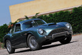 Aston Martin DB4 GT Zagato vert 3/4 avant droit penché 2