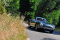 Aston Martin DB4 GT Zagato vert 3/4 avant droit travelling penché 2