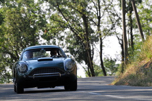 Aston Martin DB4 GT Zagato vert vue de la face avant