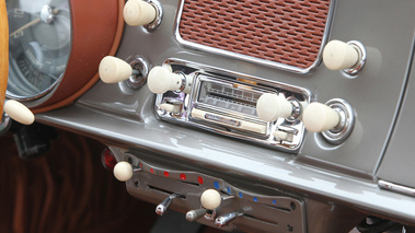 BMW 507 anthracite autoradio