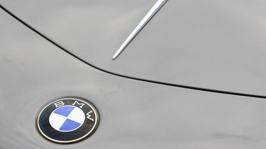 BMW 507 anthracite logo capot