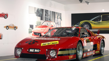 Musée Ferrari - 512 BB LM rouge 3/4 avant gauche