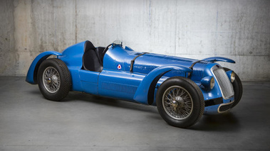 Delage D6 bleu 3/4 avant droit