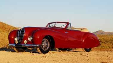 Artcurial Retromobile 2012, Delahaye 135M Cabriolet Malmaison Pourtout, rouge, 3-4 avg