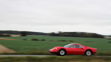 Ferrari 246 GT Dino rouge filé 2