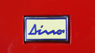 Ferrari 246 GT Dino rouge logo Dino