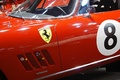 Ferrari 275 GTB/4 Competizione rouge logo aile avant