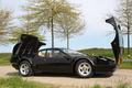 Ferrari 512 BBi noir profil capots ouverts