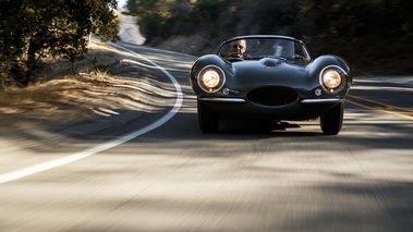 Jaguar XKSS 2016 vert face avant travelling