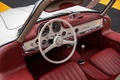 Mercedes 300 SL blanc intérieur