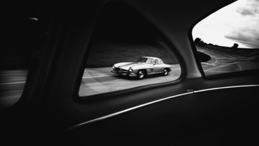 Mercedes 300 SL gris 3/4 avant gauche travelling