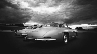 Mercedes 300 SL gris x2 3/4 arrière droit