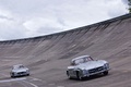 Mercedes 300 SL gris x2 3/4 avant droit travelling penché