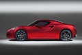 Alfa Romeo 4C bordeaux profil