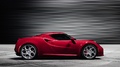 Alfa Romeo 4C rouge profil