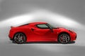 Alfa Romeo 4C rouge profil