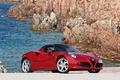 Alfa Romeo 4C Spider rouge 3/4 avant droit