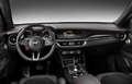 Alfa Romeo Stelvio QV rouge tableau de bord