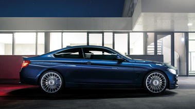 Alpina B4 Biturbo - bleue - profil droite