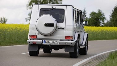 G55 AMG gris 3/4 arrière droit travelling